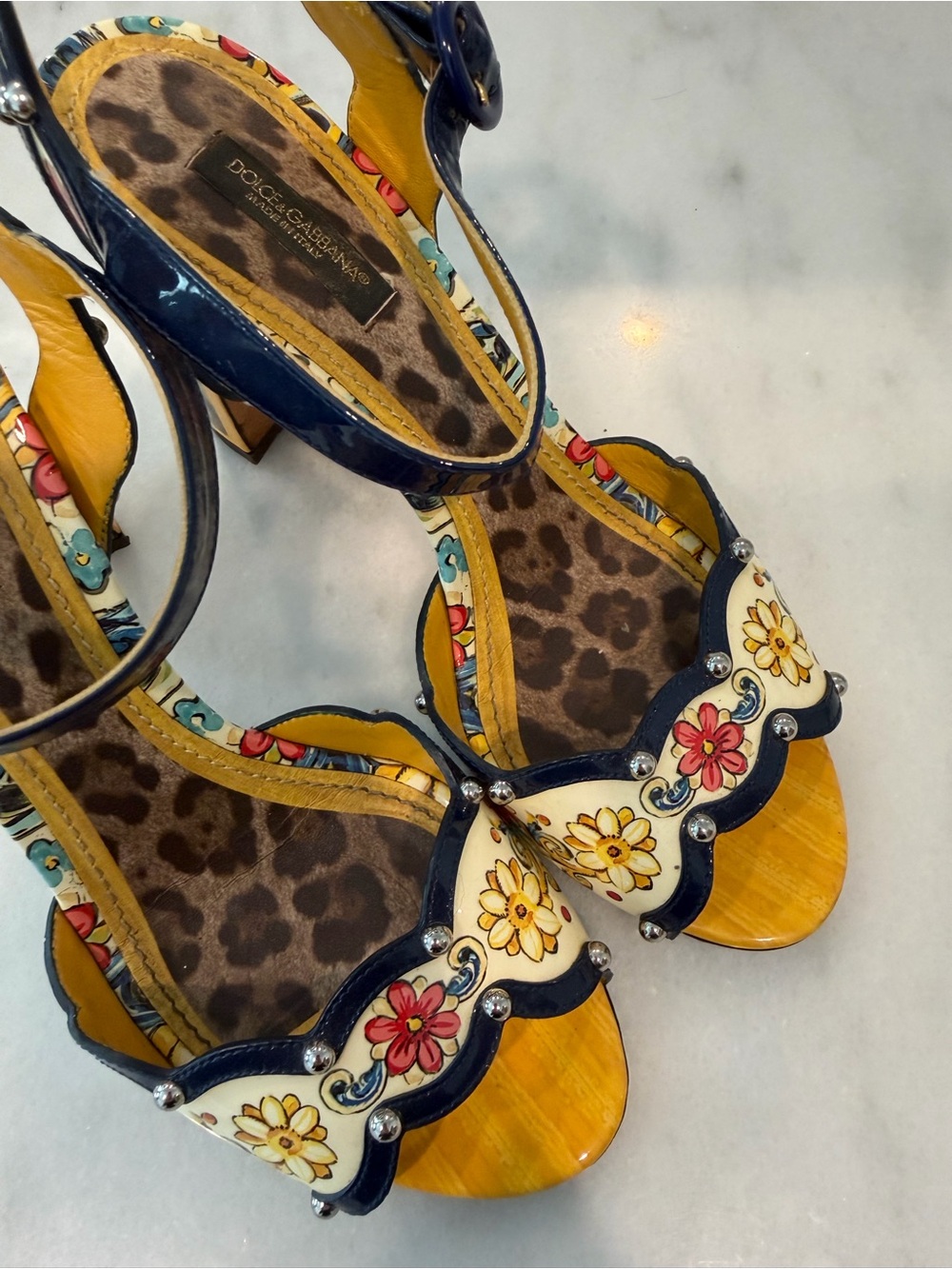 Dolce Gabbana Women’s Floral Yellow Open-Toe Sandals - Picture 5 of 7